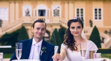 VIDEO: Co se dělo za zamčenými dveřmi novomanželů? Svatebčanům se nabídl děsivý pohled!