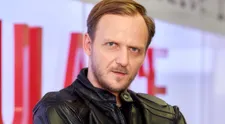 Nováček Sekora to v Kamenici rozsekne. Je tak lidský, až to bolí. Zabolí však hlavně jeho minulost