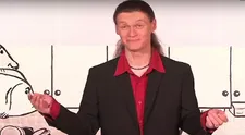 Představitel Klingona natočil vtipný vánoční videoklip