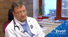 VIDEO: Co dělá David Rath během čekání na rozsudek? Ve vězení si našel hned několik nových koníčků!