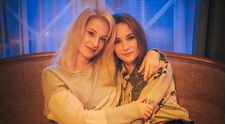 Průbojná Ivana i poslušná Iveta: Proč dvojčata Bartošovy nemohla být rozdílnější?