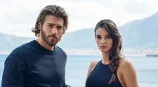 Barvy Palerma na Oneplay: Sexy Can Yaman pátrá po zločincích