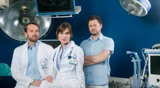 Jan Révai jak ho neznáte: Na NovaPlus ho můžete vidět v slovenském seriálu Doktori