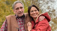 Romantická komedie Na horách: Počáteční nevraživost hrdinů vystřídá láska