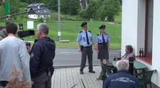 POLICIE MODRAVA očima režiséra a herců: Podívejte se do zákulisí, jak probíhá natáčení!