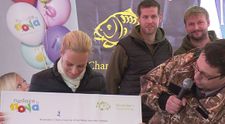 VIDEO: Díky Nadaci Nova poputuje k postižené Kačence neuvěřitelná suma: Pomohli ji vybrat rybáři!