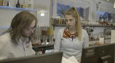 DOKONALÝ PŘEVLEK! Utajené šéfy v převleku leckdy nepoznaly ani vlastní děti!