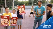 ROZZÁŘENÉ DĚTSKÉ OČI: Třem malým chlapcům se splnil sen. Jejich reakce na setkání s idolem vás dojme