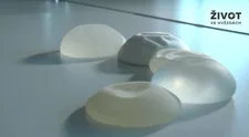 VIDEO: Vydrží prsní implantáty přejetí autem? Podívejte se na drsný test odolnosti!