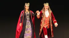 Nevídané efekty a živá zvířata: Na divadelní prkna míří pohádková show Tři oříšky pro Popelku