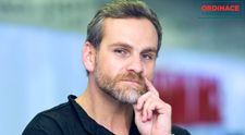 Ve 14 letech utekl z domu. Jackuliak upřímně o svém rebelském období i proměně v seriálového grázla