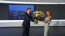 Puhajková málem neudržela slzy. Pouva ji zaskočil ve vysílání