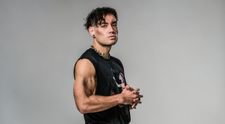 Renne už opustil drsnou reality show Survivor: Na ostrově strávil 73 dní
