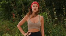 Naštvi Karolínu, končíš v Survivor. Jak fungují záhadné triky sexy herečky?