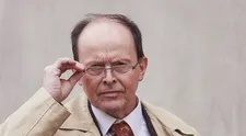 TIPUJTE! Kdo se stane klientem obávaného JUDr. Vodičky?