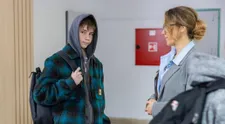 Sonin syn Erik vstupuje do Ulice: Nováček projde ve škole zatěžkávací zkouškou od spolužáků