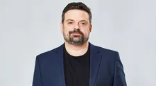 Díky pomoci domácího hospice jsem mohl umírajícího tátu jen držet za ruku, říká Filip Rajmont z Ulice