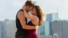 Tajemství filmů Let's Dance: Kdo se zamiloval na place a kterou postavu ztvárnila Češka?