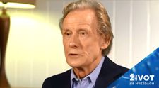 Anglický herec Bill Nighy přijede rozsvítit vánoční stromeček do Prahy! Potkat ho můžete i vy