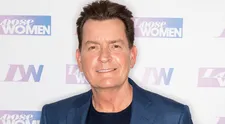 Charlie Sheen vystřízlivěl a věnuje se dětem. Plánuje se vrátit k herectví?