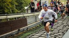 Smetana láká na Red Bull 400. Na skokanském můstku vítězí hlava