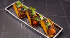 Tacos s mozzarellou a křenem podle Přemka Forejta