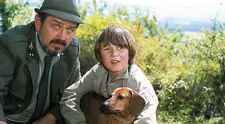 TOP 4: Tomáši Holému při natáčení snímku Pod Jezevčí skálou tekla po obličeji skutečná krev. Co dalšího o filmu nevíte?