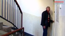 Ukázka z Ordinace: Ťuk, ťuk, klepe Suchý na dveře Zdenina bytu. Co se stane pak?