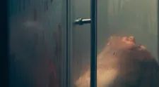 VIDEO: V Ordinaci nesmělá sestřička, v Dámě a Královi pořádná dračice! Podívejte se na pikantní scénu ze sprchy!