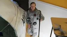 Kryštof Hádek jako astronaut? V pražském planetáriu dotočil komedii Lítá v tom
