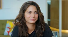 Manželství hvězdy seriálu Zasněná láska prochází krizí! S kým se chce Demet Özdemir soudit?