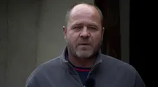 NESKUTEČNÉ VIDEO: Opilý otec z premiérové Výměny uspává své děti sprostými nadávkami!