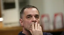 Druhá tvář Mirka Etzlera: Jako režisér šéfuje, jako táta lituje chyb. VIDEO