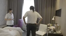 VIDEO: Nejen krev a výkaly. Šéfovi v přestrojení se zvedne žaludek z toho, co hosté nechávají v hotelovém pokoji!
