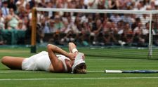 Markéta Vondroušová vyhrála Wimbledon. Česká tenistka je světová královna