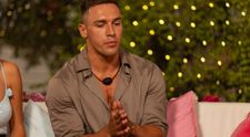 Exkluzivně: Kamarádka Denise z Love Islandu odkryla jeho vztah s Eliškou