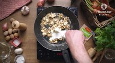 MasterChef recepty: Ravioli plněné fetou a zakysanou plnotučnou smetanou podle Šárky Castells