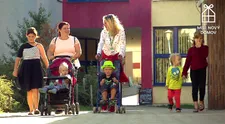 TRAGÉDIE v Misi nový domov: Maminka přišla při autonehodě o milovaného partnera, v autě bylo i dítě. VIDEO