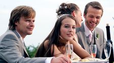 Natáčení filmu 2Bobule se neobešlo bez zranění: Jeden z herců byl okamžitě převezen do nemocnice!