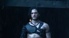 Jon Snow se dočká vlastního seriálu! Čím si můžete ukrátit čekání?