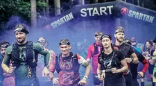 Jizerská padesátka jinak. Závody Spartan ovládnou Bedřichov