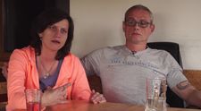 PEKLO PO VÝMĚNĚ: Jana s Petrem jsou s druhou rodinou v kontaktu. O přátelství se však mluvit nedá