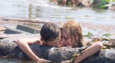 NEBEZPEČNÉ NATÁČENÍ: Herečka Naomi Watts se při natáčení filmu Nic nás nerozdělí málem utopila