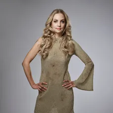 Survivor - Nela (1)