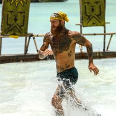 Survivor - Pirát
