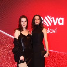 Galavečer 30 let TV Nova – Sára Korebelová a Ema Businská