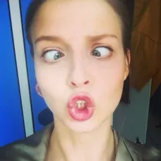 Grimasy herečky Simony Lewandowské coby Emy z Ordinace - 1