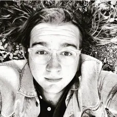 Jake Harper - Angus T. Jones 2017 - 8