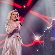 Helena Vondráčková v show Hodně štěstí!