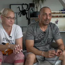 Rodina se do Německa přestěhovala díky Gojovu kolegovi, který mu nabídl práci.